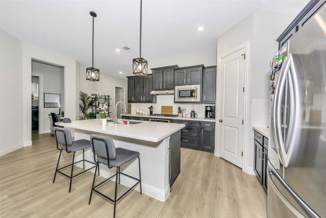 2124 Bailey Street, Carrollton, TX 75010