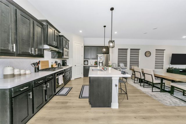 2124 Bailey Street, Carrollton, TX 75010