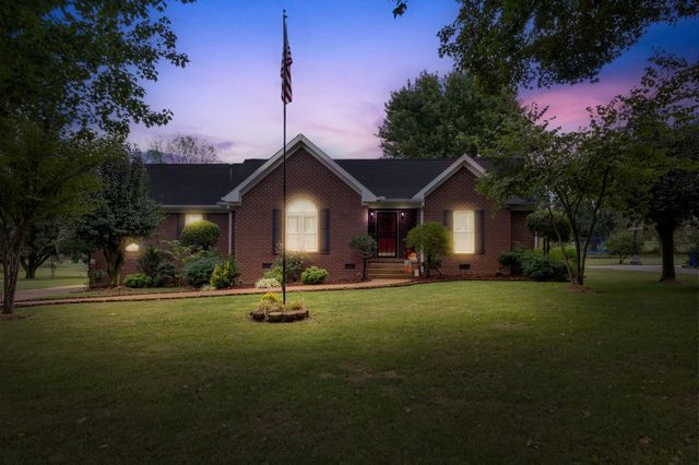 214 Shady Lane, White House, TN 37188