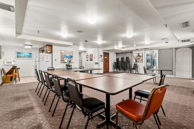 6400 N Cicero Avenue 611, Lincolnwood, IL 60712