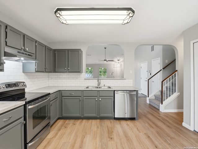 9127 Spiral Woods, Universal City, TX 78148