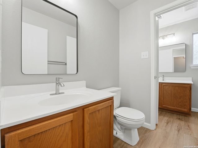 9127 Spiral Woods, Universal City, TX 78148