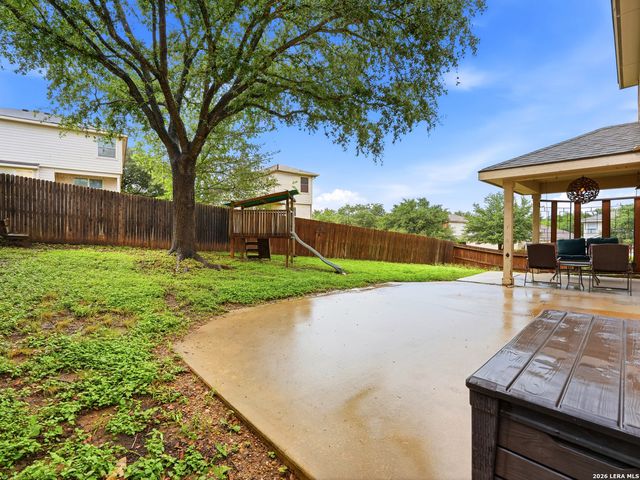 9127 Spiral Woods, Universal City, TX 78148