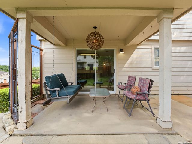 9127 Spiral Woods, Universal City, TX 78148