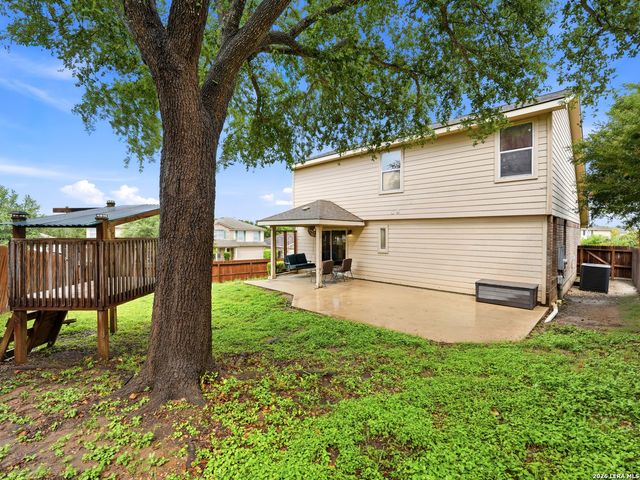 9127 Spiral Woods, Universal City, TX 78148