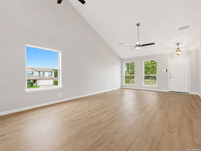 9127 Spiral Woods, Universal City, TX 78148