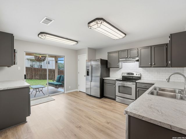 9127 Spiral Woods, Universal City, TX 78148