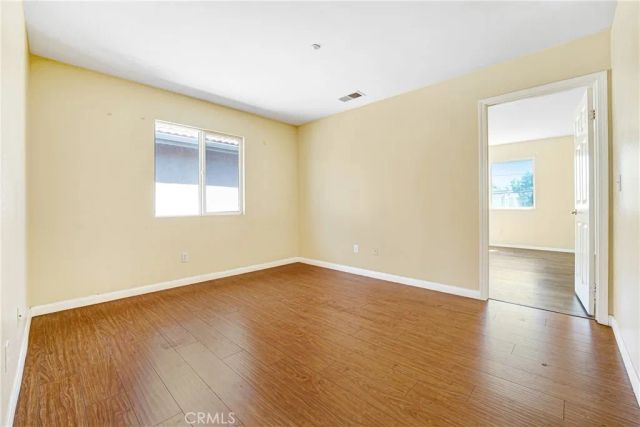 9315 Burnet Ave 117, North Hills, CA 91343