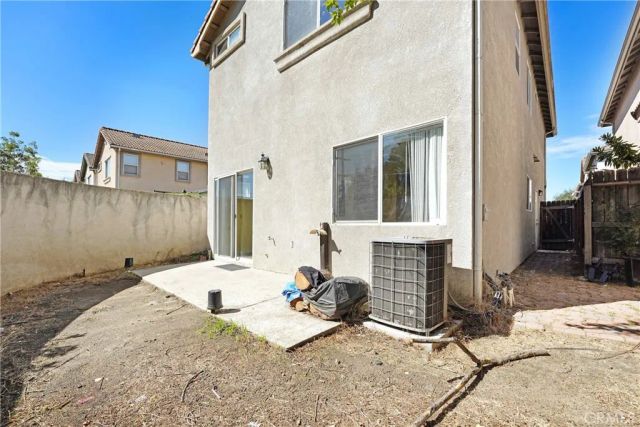 9315 Burnet Ave 117, North Hills, CA 91343