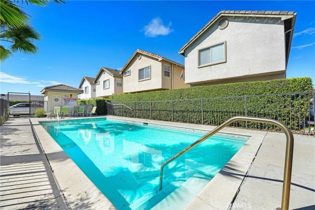 9315 Burnet Ave 117, North Hills, CA 91343