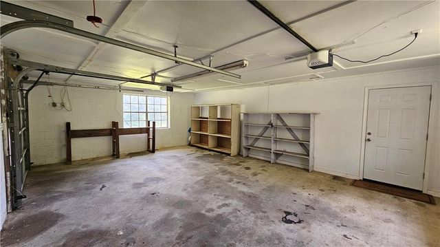 10450 Lockwood Drive, Grand Bay, AL 36541