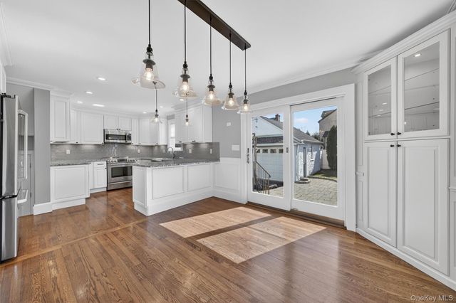 59 Benedict Avenue, White Plains, NY 10603