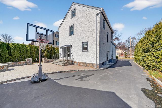 59 Benedict Avenue, White Plains, NY 10603