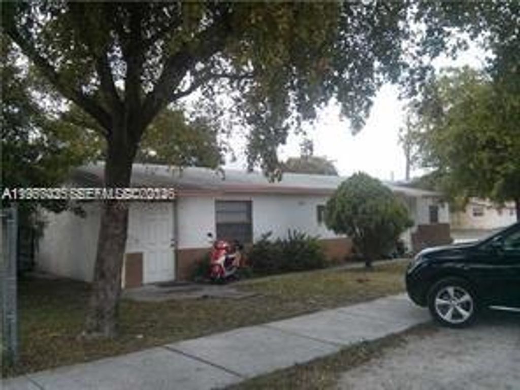 2100 NW 4th Street, Pompano Beach, FL 33069