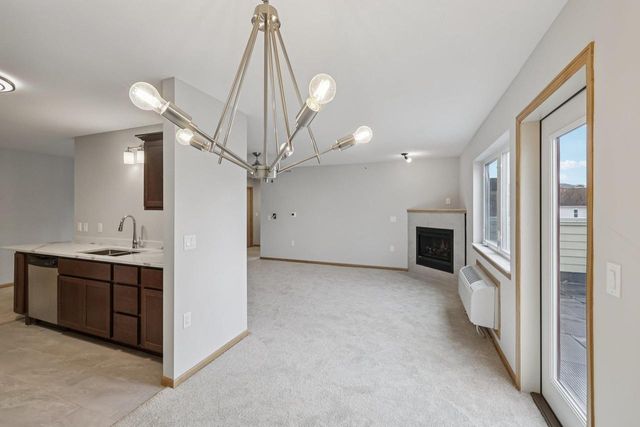 8206 Starr Grass Drive #401, Madison, WI 53719