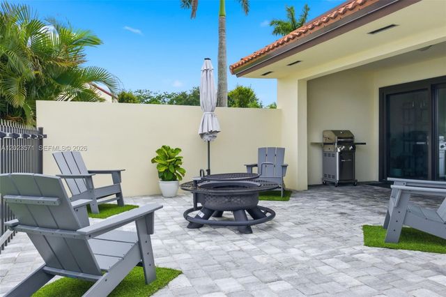 19009 NW 64th Court, Hialeah, FL 33015