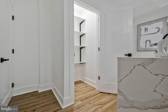 305 34TH PL NE, Washington, DC 20019