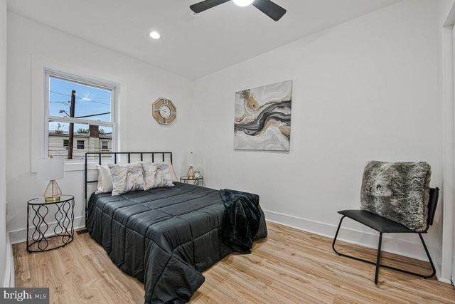 305 34TH PL NE, Washington, DC 20019