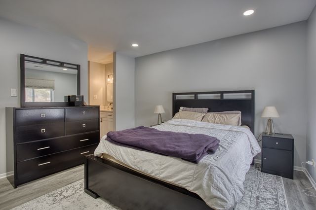 1732 Harrow Court D, Wheaton, IL 60189