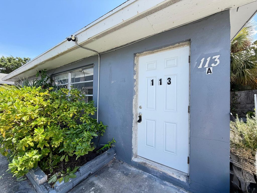 113 E 27th Street A, Riviera Beach, FL 33404