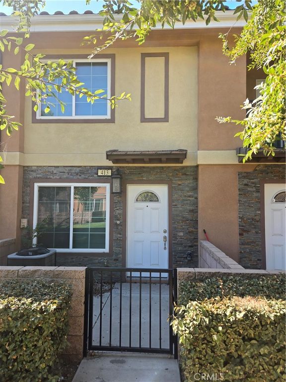 16408 Valencia, Fontana, CA 92335 — exterior