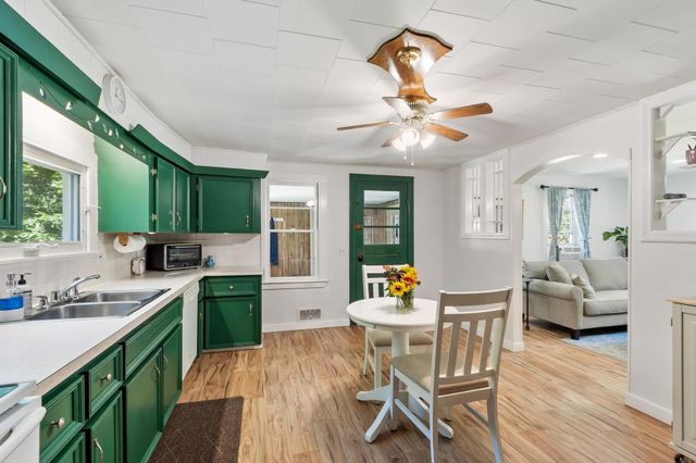 84 Fern Ave., Amesbury, MA 01913