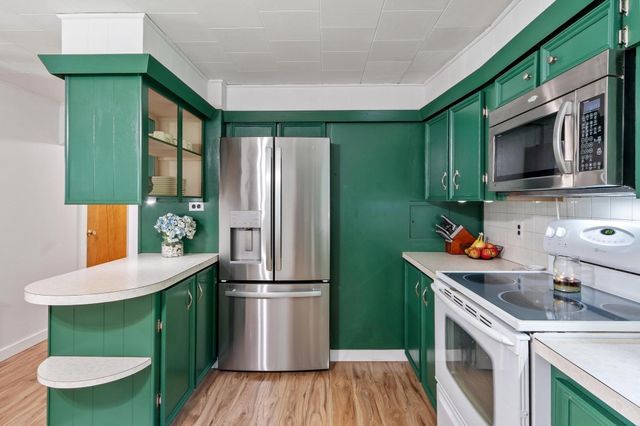 84 Fern Ave., Amesbury, MA 01913