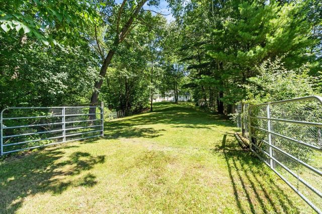 84 Fern Ave., Amesbury, MA 01913