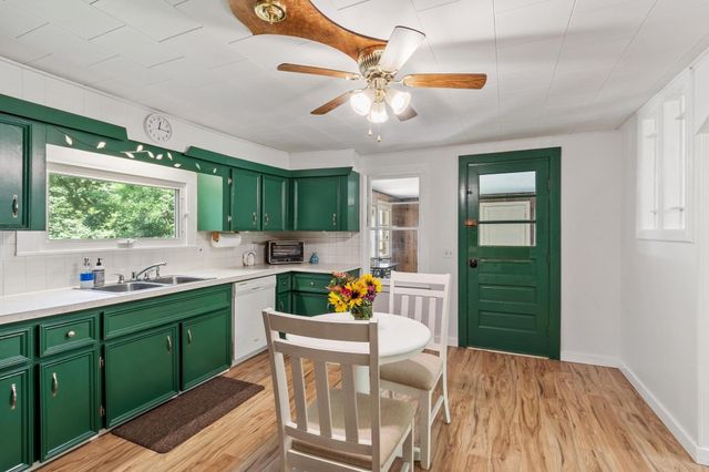 84 Fern Ave., Amesbury, MA 01913