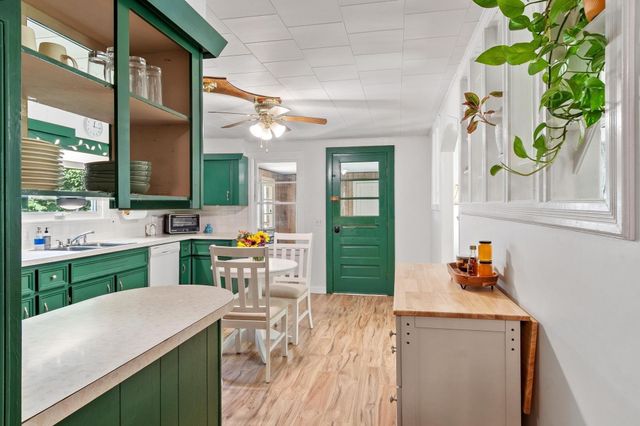 84 Fern Ave., Amesbury, MA 01913