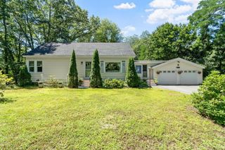 84 Fern Ave., Amesbury, MA 01913
