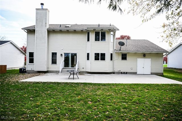 744 Lawrence Drive, Wadsworth, OH 44281