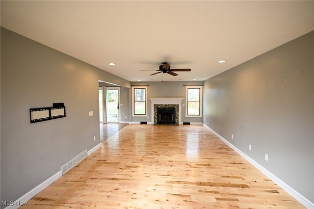 744 Lawrence Drive, Wadsworth, OH 44281