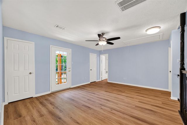 10337 Fm 1409, Dayton, TX 77535