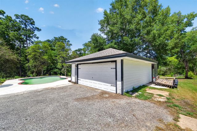 10337 Fm 1409, Dayton, TX 77535