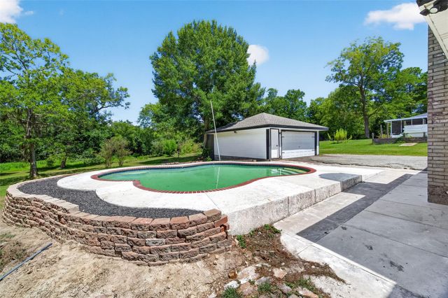 10337 Fm 1409, Dayton, TX 77535