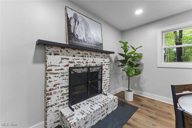 1062 Stump Road, New Franklin, OH 44319