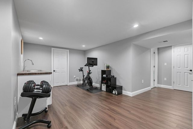 66 Unity St, Quincy, MA 02169