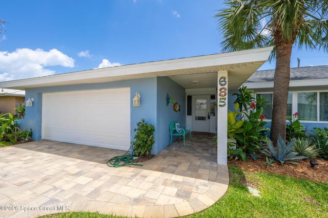 685 Poinsetta Drive, Satellite Beach, FL 32937