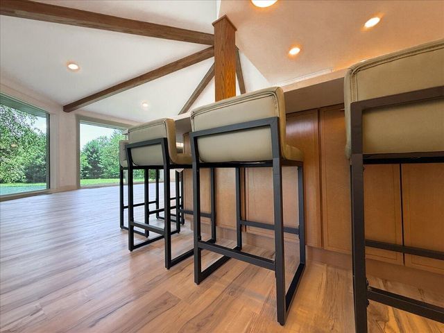 6185 E 107th Place, Crown Point, IN 46307
