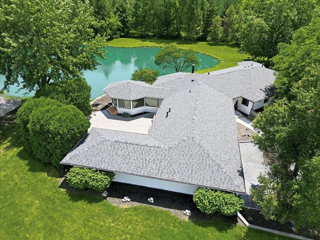 6185 E 107th Place, Crown Point, IN 46307
