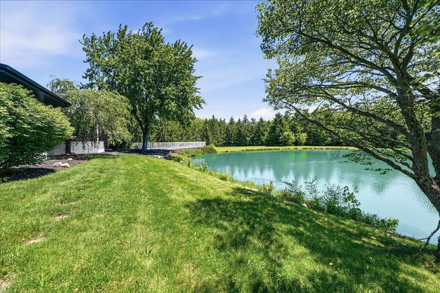 6185 E 107th Place, Crown Point, IN 46307