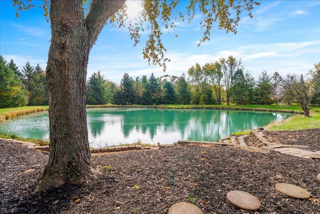 6185 E 107th Place, Crown Point, IN 46307