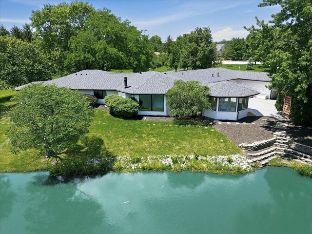 6185 E 107th Place, Crown Point, IN 46307
