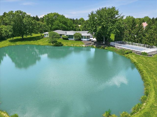 6185 E 107th Place, Crown Point, IN 46307