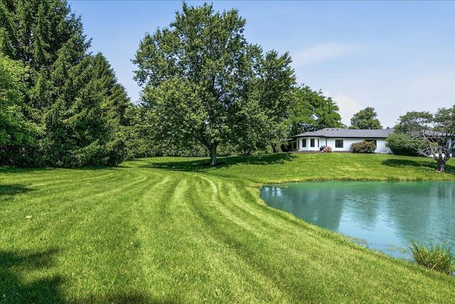 6185 E 107th Place, Crown Point, IN 46307