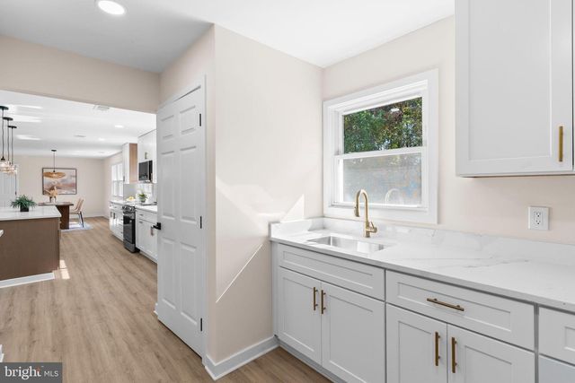 719 MANNING RD E, Accokeek, MD 20607