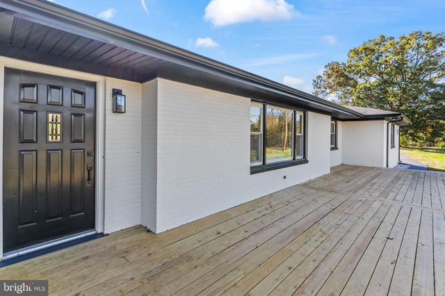 719 MANNING RD E, Accokeek, MD 20607