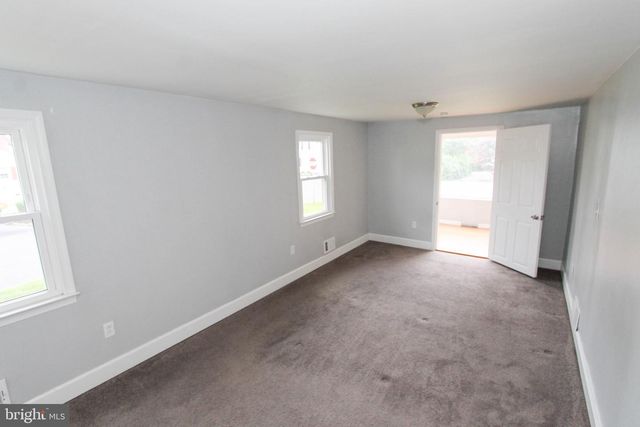 6721 RADCLIFFE ST, Bristol, PA 19007