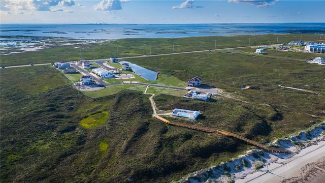 150 Villa Pamplona Dr, Port Aransas, TX 78373